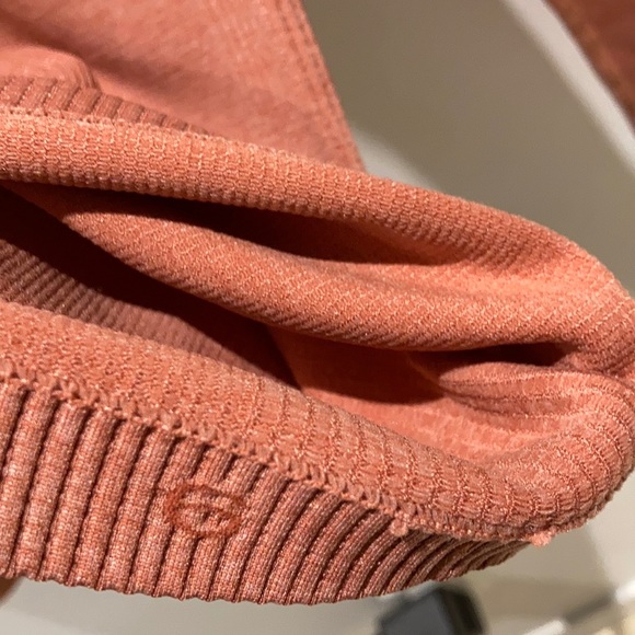 Lululemon Yin Vibes Turtleneck - Picture 9 of 10